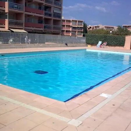 アパート Avec Terrasse A Bormes-les-mimosas - Fr-1-251-874 *